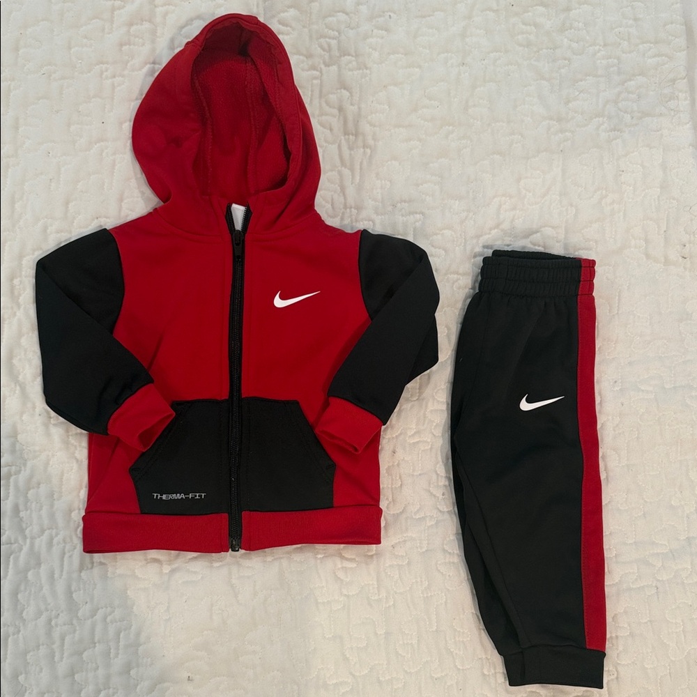 Nike Sweatpants Set